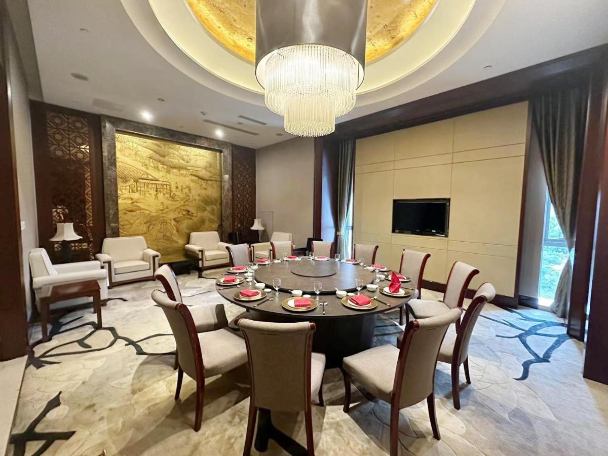 Sheraton Zhenjiang Hotel Esterno foto